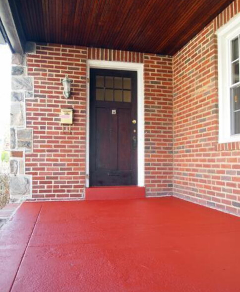 Primary Photo - 10 Nunnery Ln