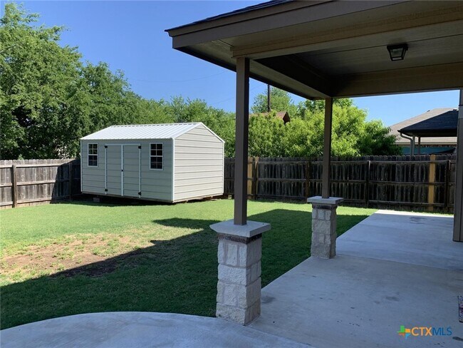 Building Photo - 5428 Stonehaven Dr