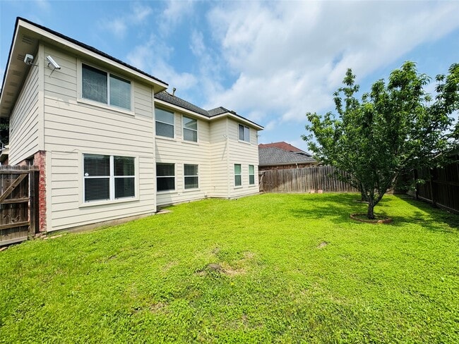 Building Photo - 8003 Beech Park Ln