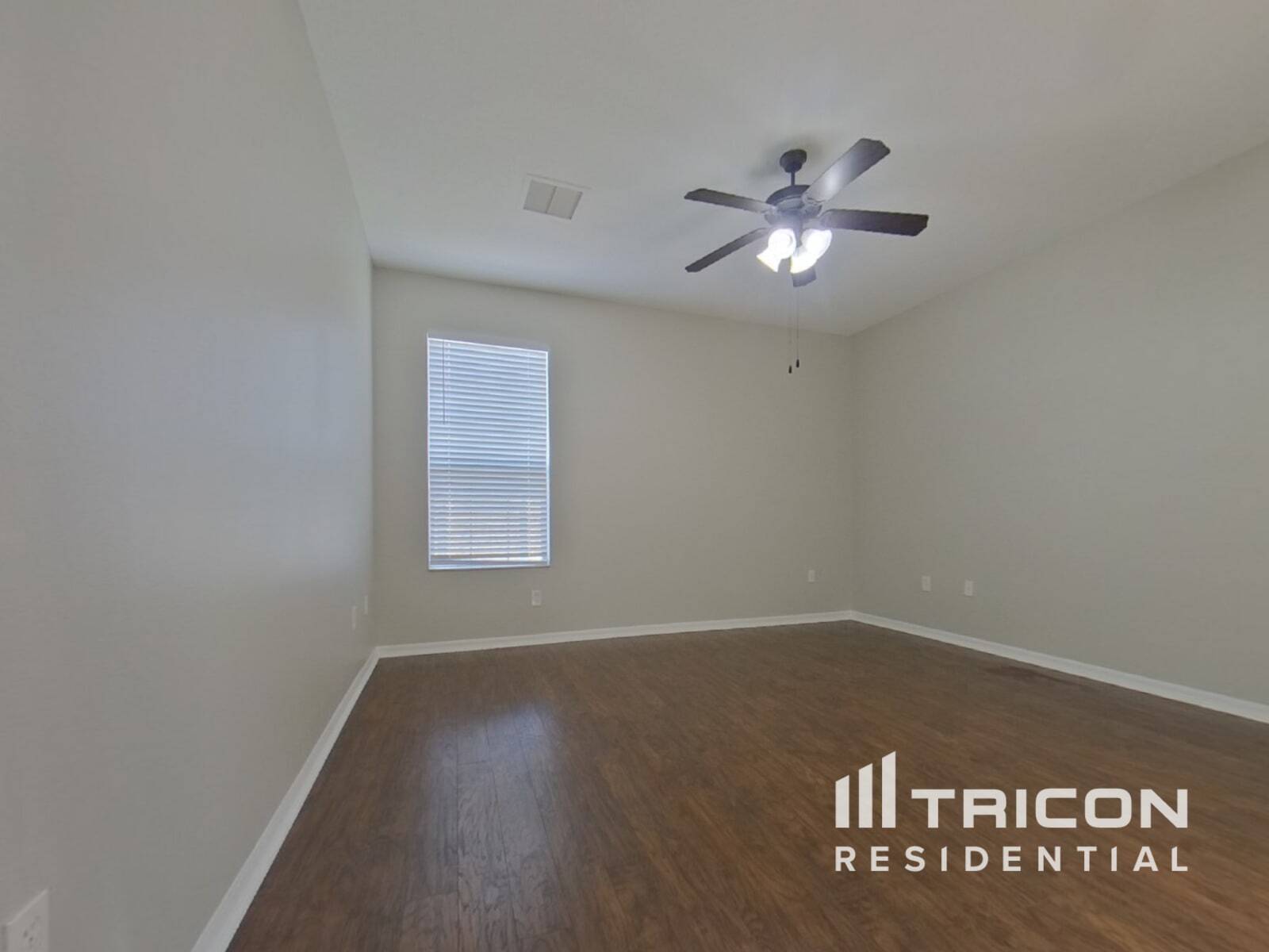 Building Photo - 3542 Oak Brook Ln