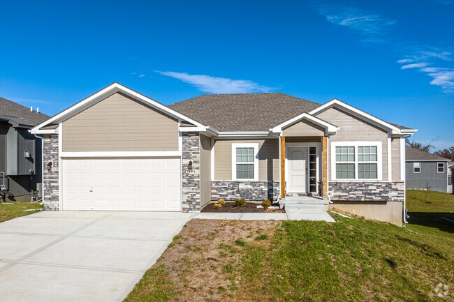 Brookfield Home - Eagle Ridge Luxury Rental Homes