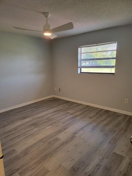 Master Bedroom with brand new ceiling fan/light - 3621 NW 193rd St