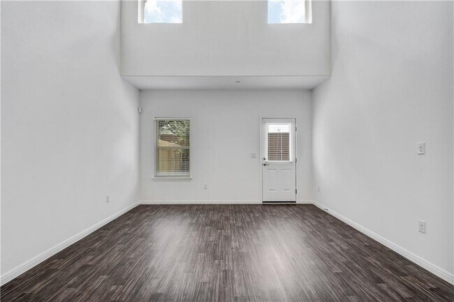 Building Photo - 12912 Leatherback Ln