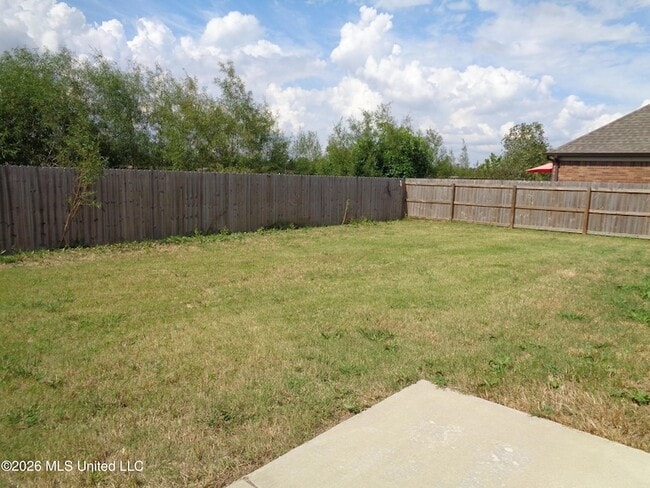 Building Photo - 1126 River Wood Creek W