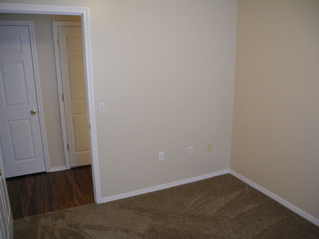 Building Photo - Condominium in Academy Commons