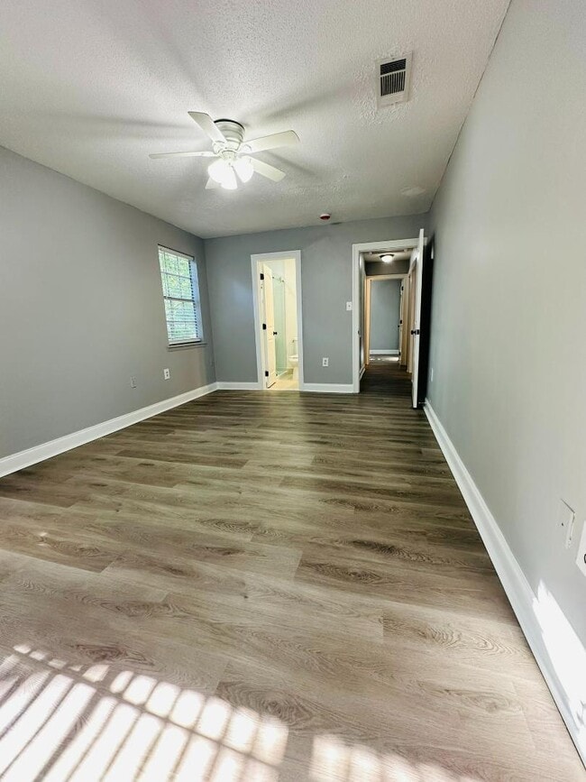 Building Photo - 306 N 40th Ave