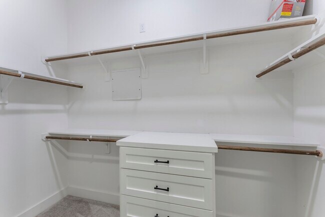 Building Photo - 113 Coronado St