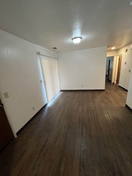 Building Photo - 4346 W Douglas Ave