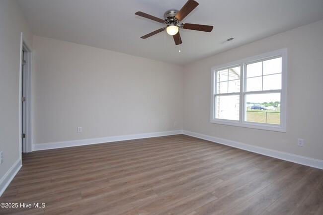 Building Photo - 640 Abigail Taylor Dr