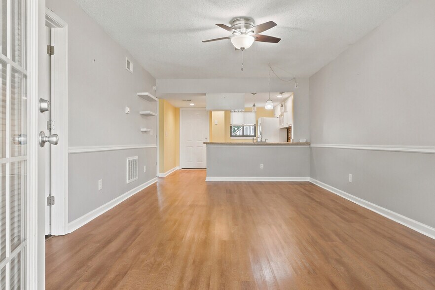Building Photo - 1301 Pridgen Rd
