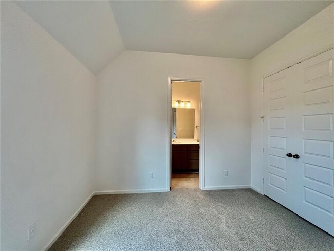 Building Photo - 10703 Kingston Spg Dr