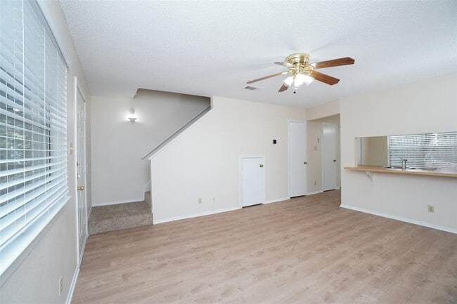 Building Photo - 3305 Dunliegh Dr