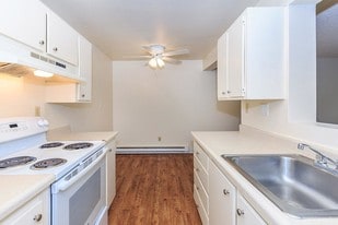 walk through kitchens! - Abalon Pointe