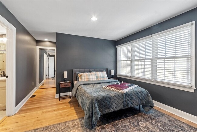 Building Photo - 270 Littleton Rd