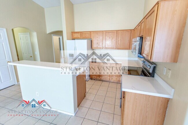 Building Photo - 11754 W Belmont Dr