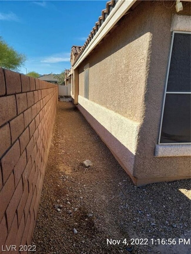 Building Photo - COMING SOON - Ready no later than Mid March