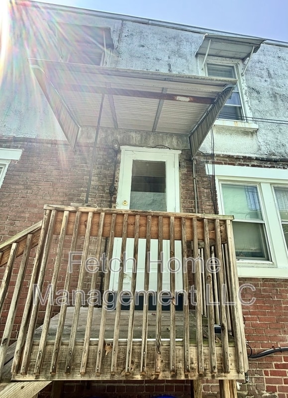 Building Photo - 2534 Derry St