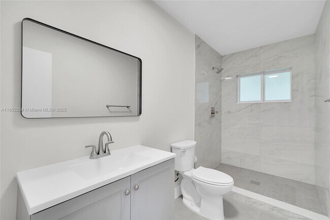 Building Photo - 14312 SW 110th Ave