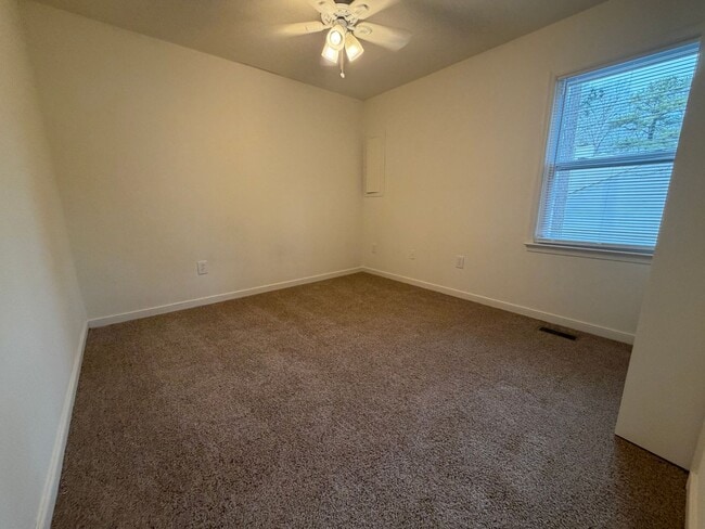 Building Photo - One Story Duplex