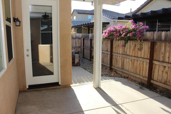 Building Photo - 3879 Mecca Ave