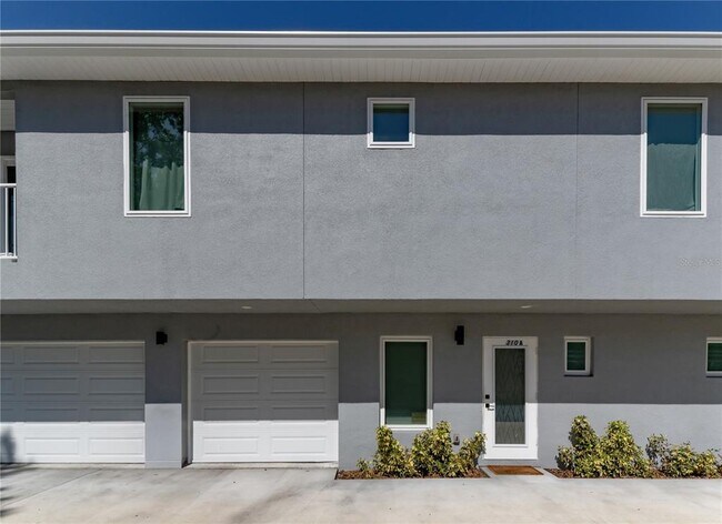 Building Photo - 310 Hibiscus St