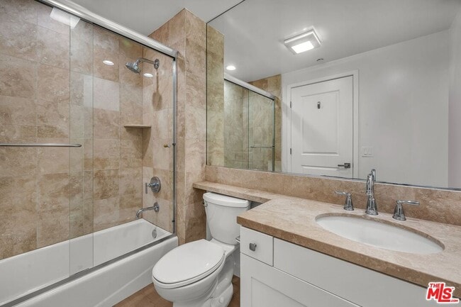 Building Photo - 7301 Vista Del Mar