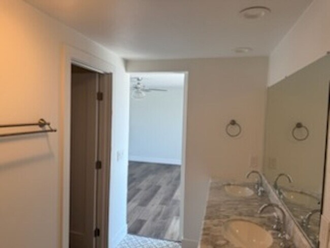 Building Photo - Coronado Cays Long Term -Unfurnished Rental