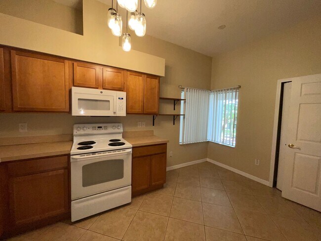 Building Photo - Plant City-Trapnell Ridge Community 4 Bedr...