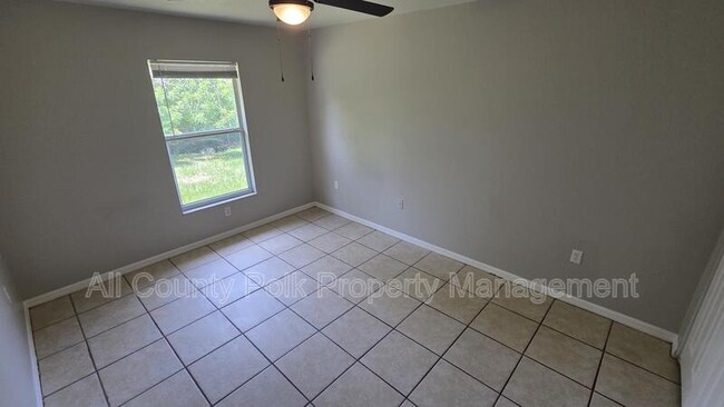 Building Photo - 1210 Fairway Dr