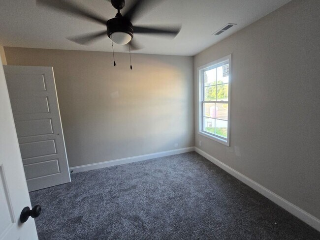 Building Photo - 1 Month Free! New Construction Ruby Floor ...
