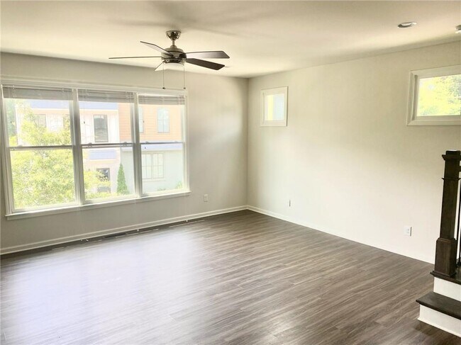 Building Photo - 757 Cady Way