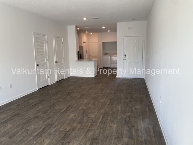 Building Photo - 9312 Kiskadee Ct