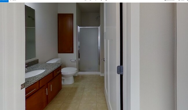 Building Photo - RENT SPECIAL -- Like New Condo Style Upper 3 Bedroom 2 Bathroom plus Den Apartment is Available