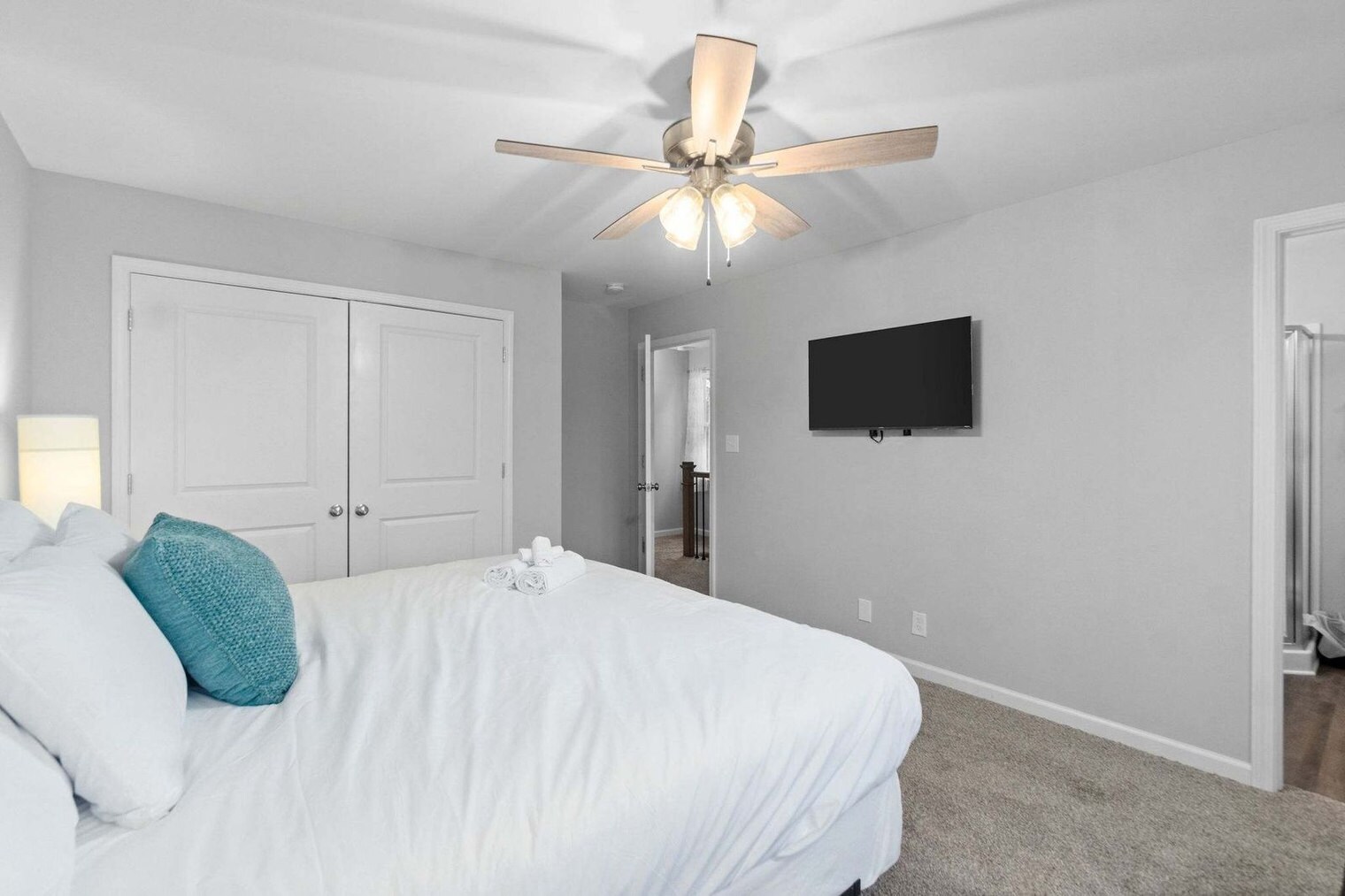 Building Photo - 863 Central Ave