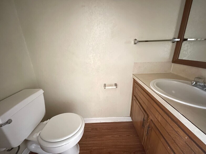 Building Photo - 3407 Victoria Cir