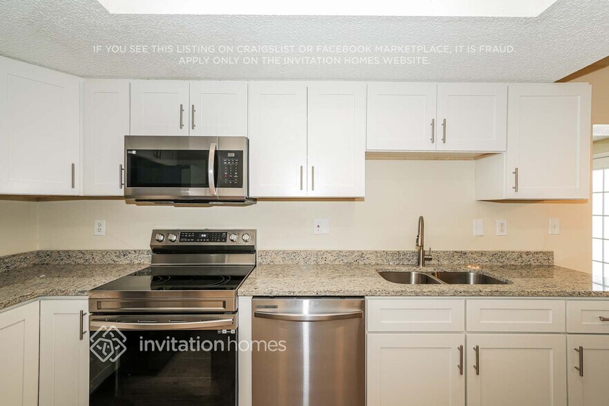 Building Photo - 1309 Castleworks Ln