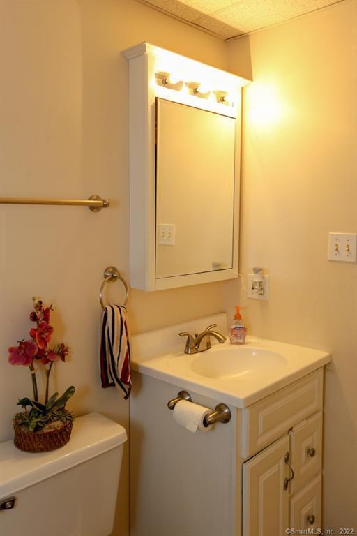 Building Photo - 431 Glenbrook Rd