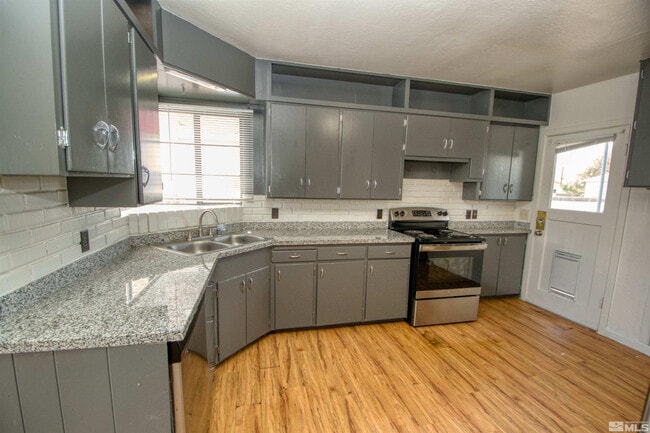 Building Photo - 255 G St