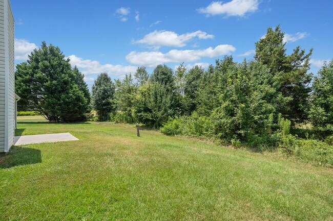 Building Photo - 3690 Golfe Links Dr