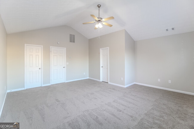 Building Photo - 503 Shadow Valley Ct