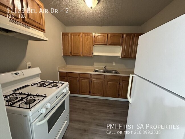 Building Photo - 11123 Bel Air Dr-2