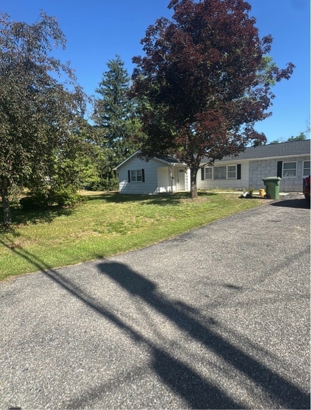 Building Photo - 1 Spruce Ln