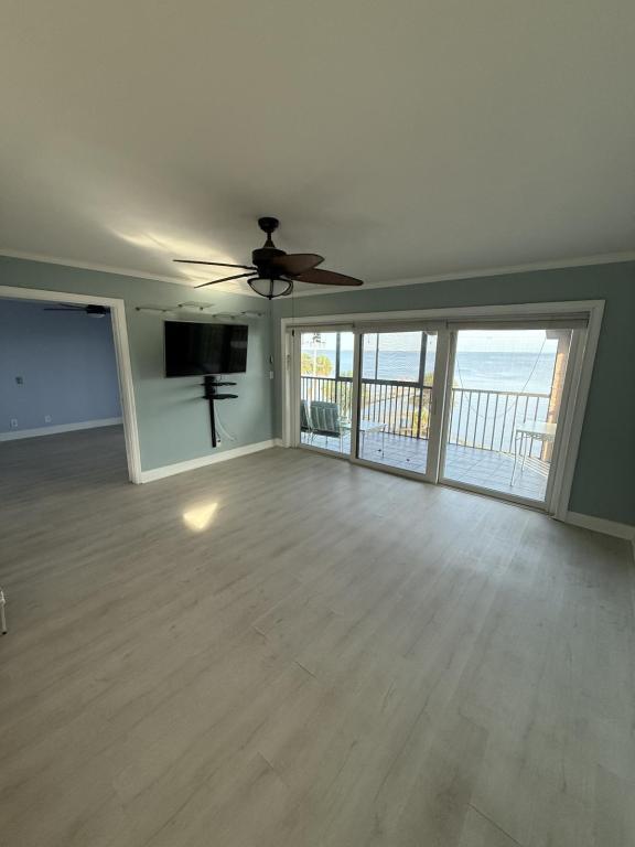 Building Photo - 1540 Riverside Dr