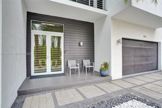 Building Photo - 9995 NW 75th St