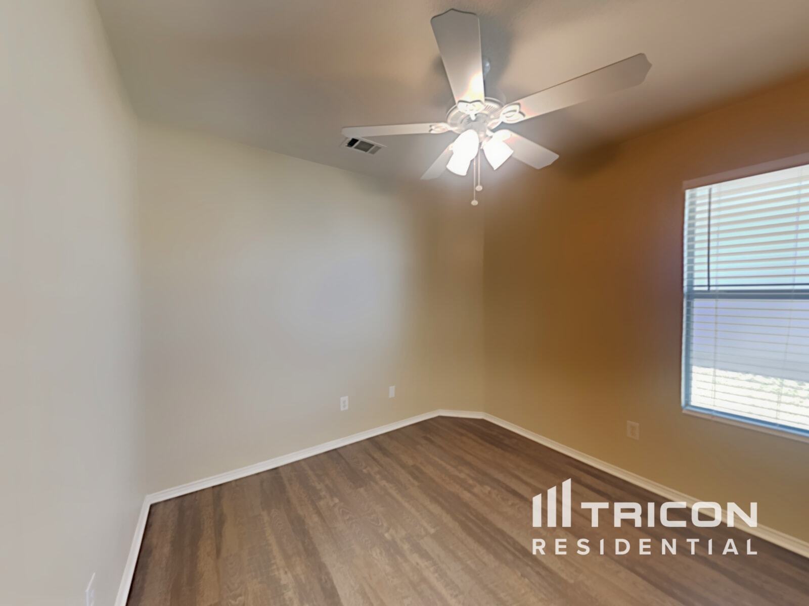 Building Photo - 1712 Vineridge Ln