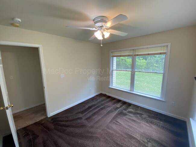 Building Photo - 10207 Battlefield Dr