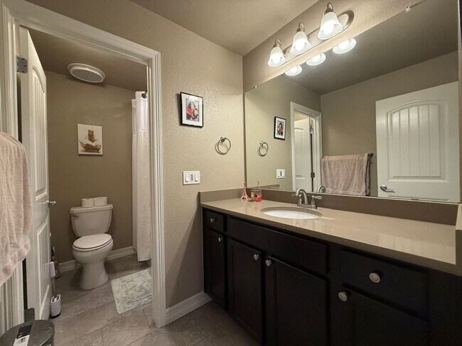 Building Photo - Immaculate 4 Bed 3 Bath Ranch Style Home With Amazing Views & 3 Car Garage in Peyton!!!