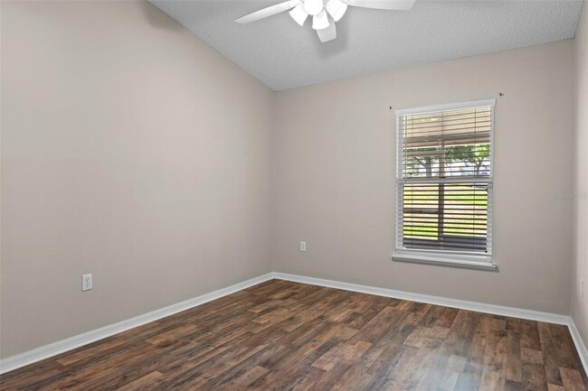 Building Photo - 16316 Meredrew Ln