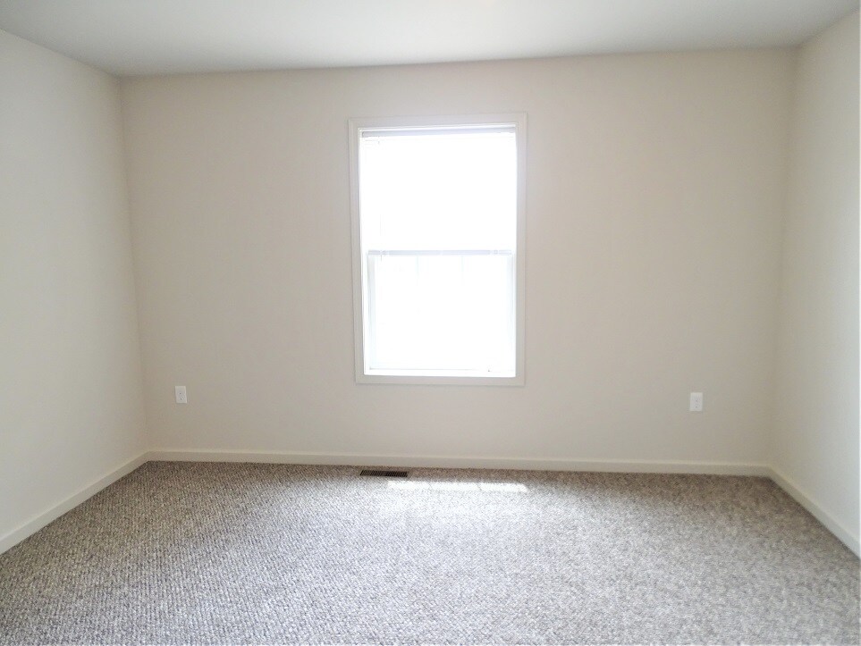 Building Photo - 12 Arrow Head Dr