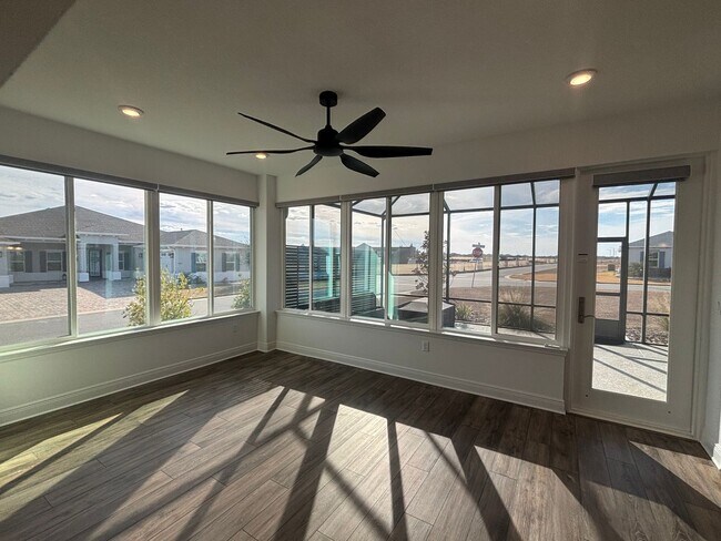 Building Photo - The best of the best in On Top of The World